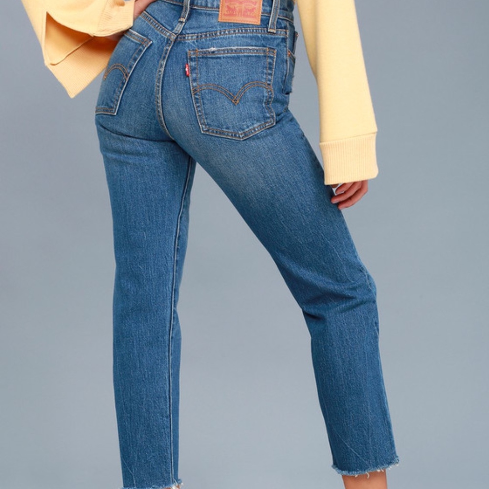 LEVI JEANS